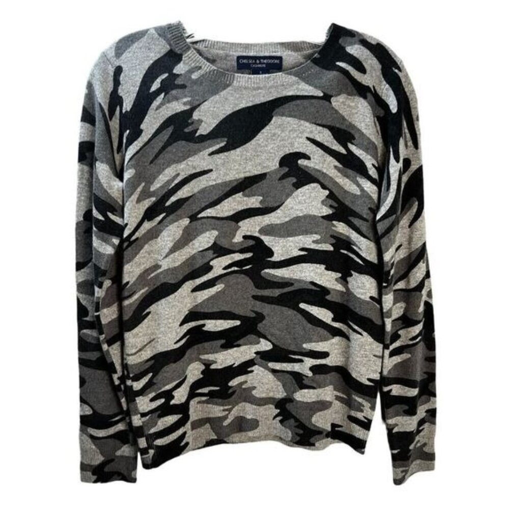 Chelsea & Theodore Cashmere Camo Print‎ Sweater Gray Small